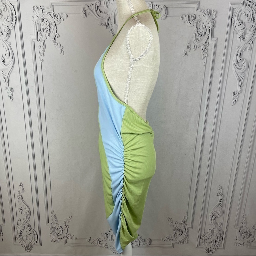 Halter Neck Ruched Ribbed Knit Dress - Picture 7 of 12